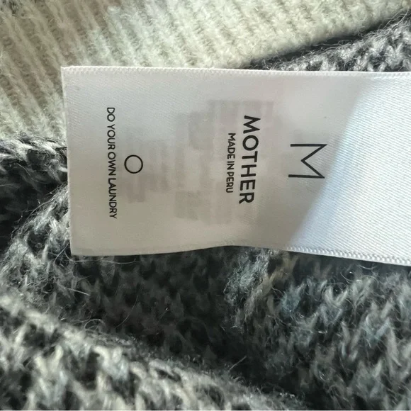 MOTHER the jumper alpaca and wool blend sweater in the TROUBLE variant. - Picture 8 of 8